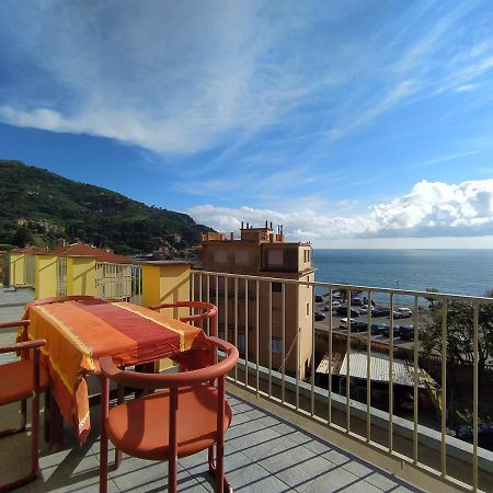 Apartamento Monia House Sea View Levanto Exterior foto